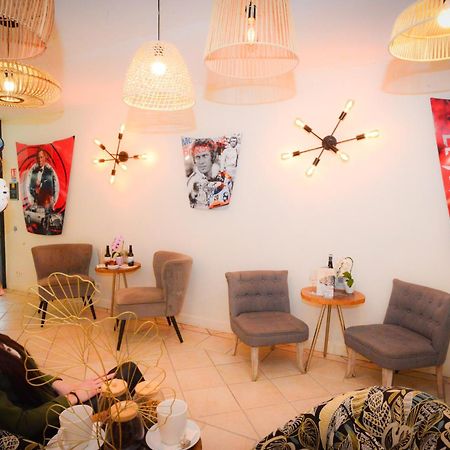 ホテル ベスト ウェスタン ジェメノス エン プロバンス ジェムノ エクステリア 写真